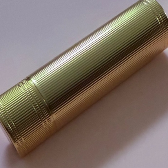 Gucci ROUGE A LEVRES MAT - Picture 2 of 3